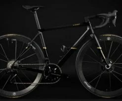 Colnago C68 Titanium Disc Brake 2023